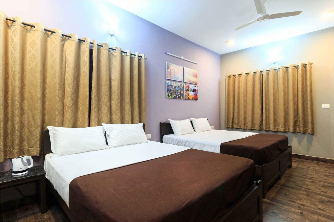 Karkera Comforts Hotel Madikeri Esterno foto