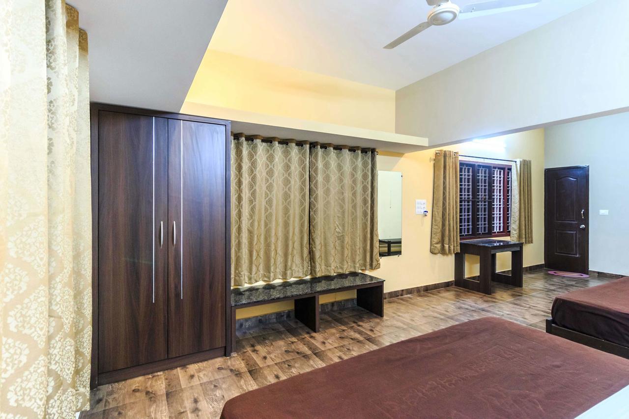 Karkera Comforts Hotel Madikeri Esterno foto