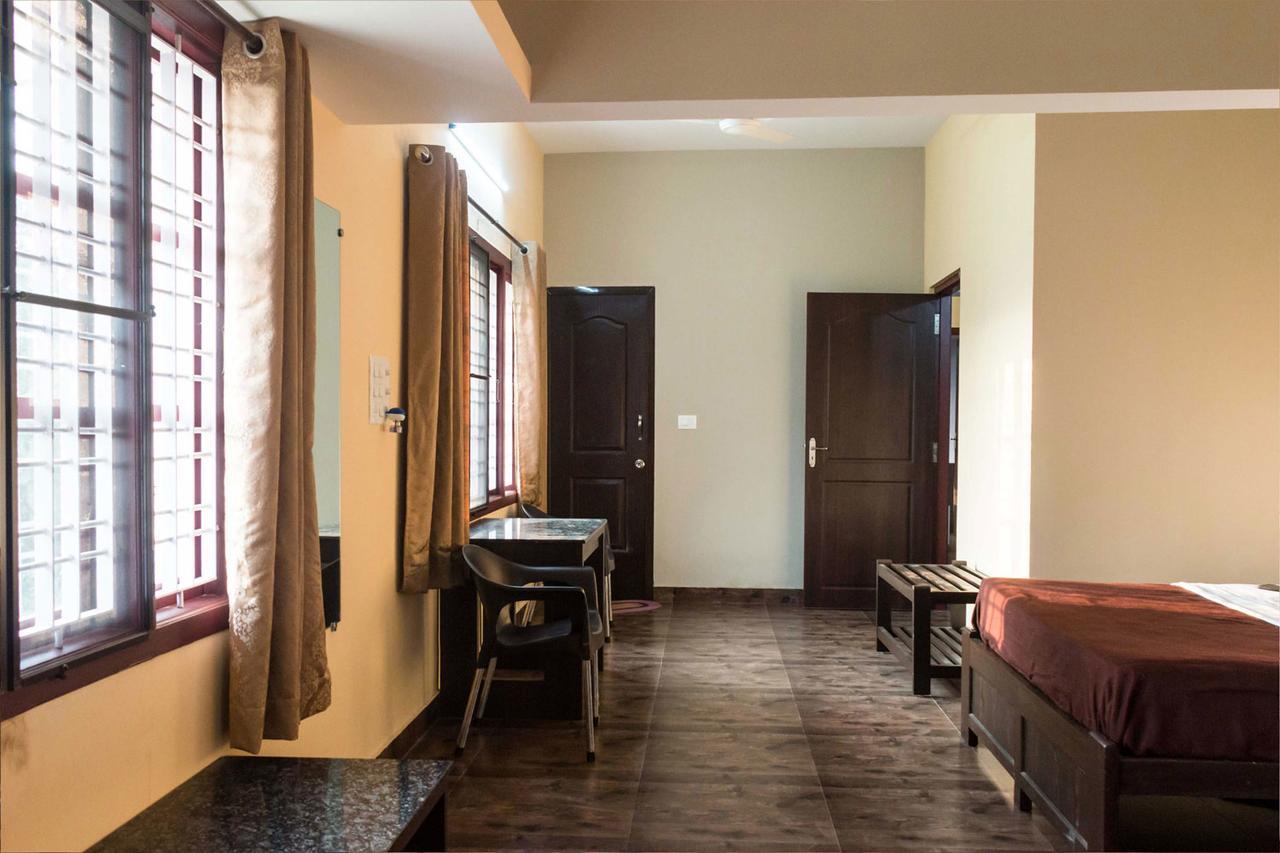 Karkera Comforts Hotel Madikeri Esterno foto
